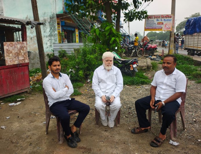 डगरूआ में सामाजिक मुद्दों पर हुई सार्थक चर्चा, पूर्व मंत्री हाजी अब्दुस सुभान ने लिया संज्ञान